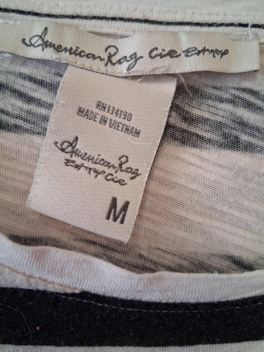 American Rag tshirt - Picture 2 of 2
